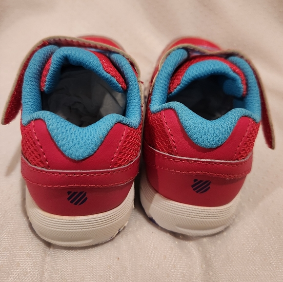 K Swiss Sneaker. Toddler Size 5. - Picture 8 of 9
